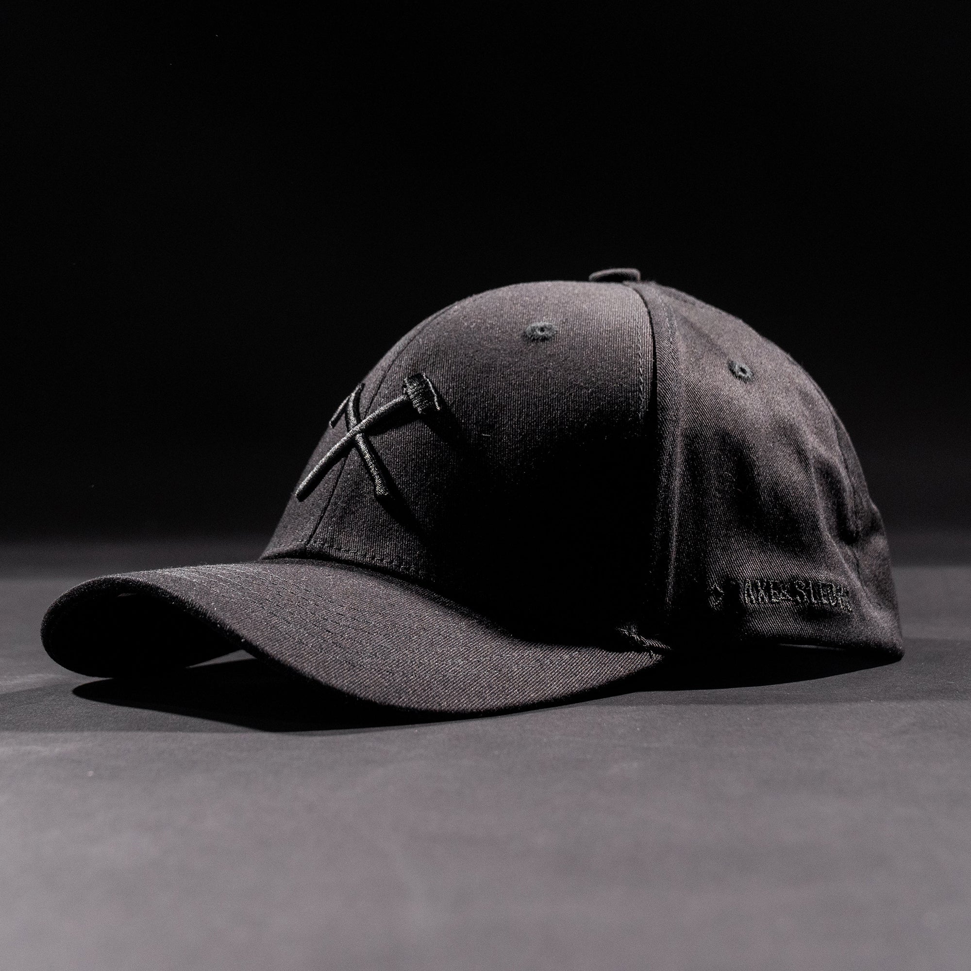 BLACKOUT AXE ICON FLEX HAT