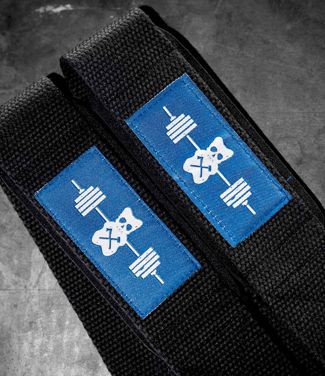 Lifting Straps // Deadlifts & Gummy Bears