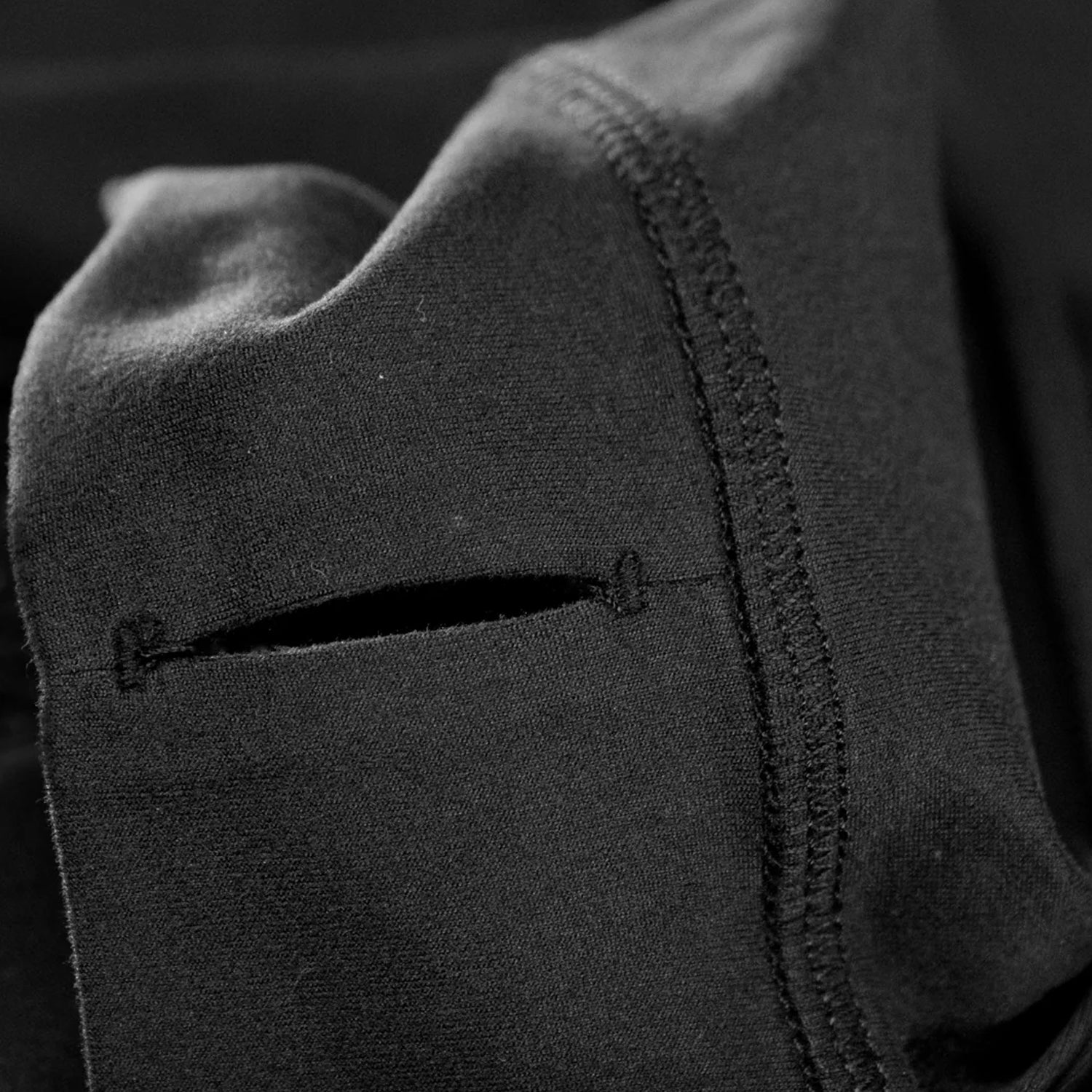 JSTWRK LIGHT PERFORMANCE HOODIE